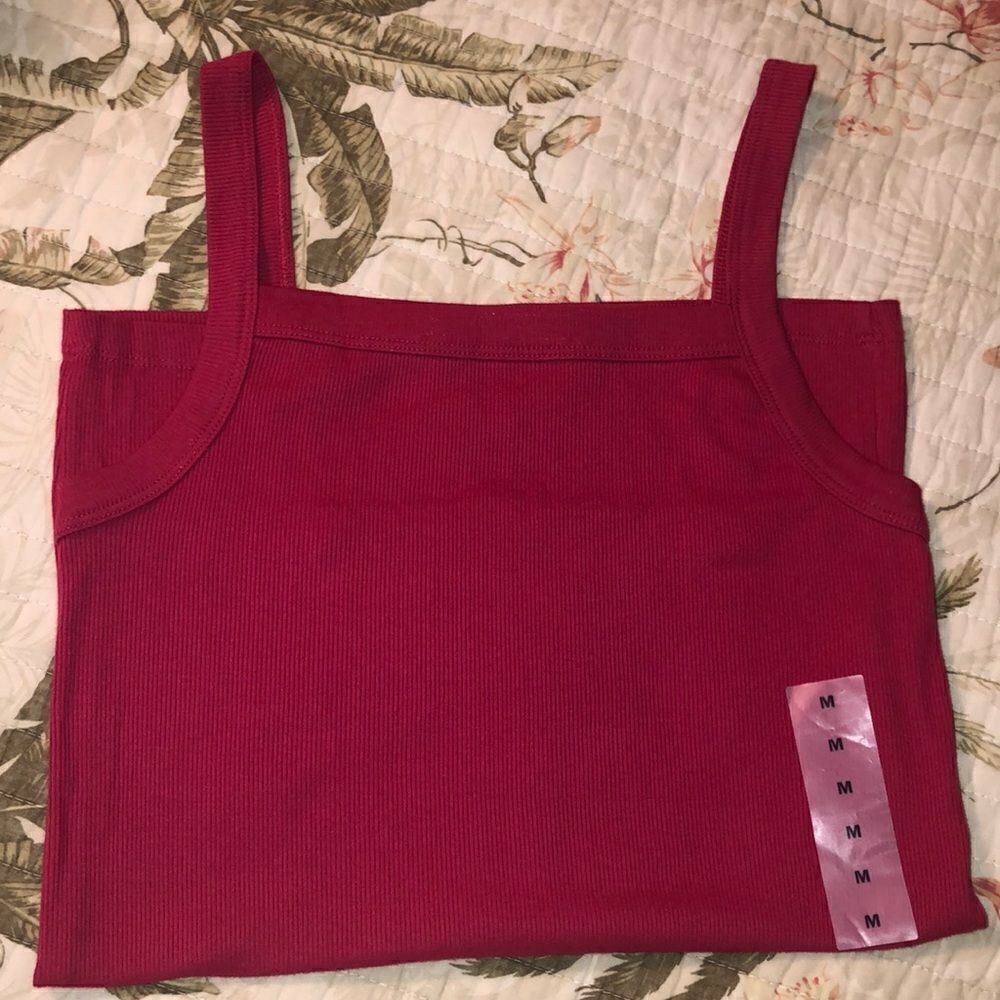 Old Navy M Slim Fit Fuchsia Tank Top Camisole